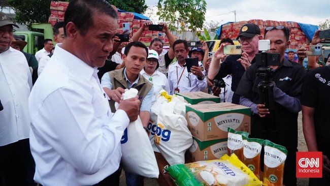 Amran Salurkan 6.800 Ton Beras ke NTT, Stok Pangan Dipastikan Aman Hingga Satu Tahun 2