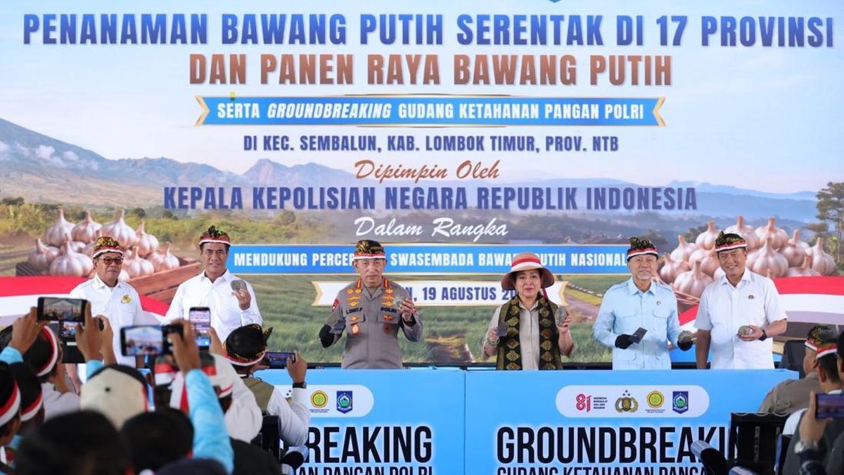Menteri Pertanian Amran Sulaiman Tingkatkan Produksi Bawang Putih untuk Swasembada di NTB 1
