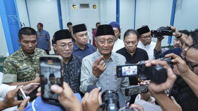 Kementerian Pekerjaan Umum Salurkan Air Bersih untuk Warga Terdampak Gempa di NTT 2