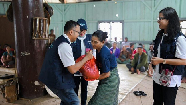 Pupuk Indonesia dan Relawan BUMN Salurkan Bantuan bagi Korban Gempa di NTT 2