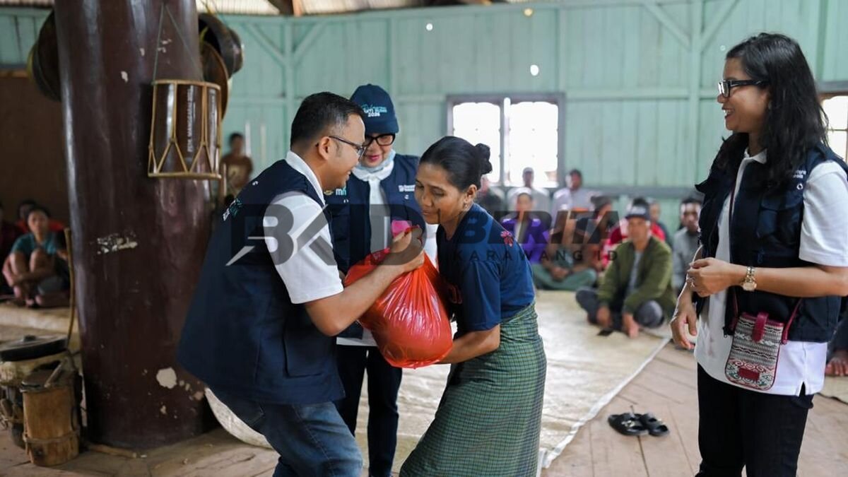 Pupuk Indonesia dan Relawan BUMN Salurkan Bantuan bagi Korban Gempa di NTT 1